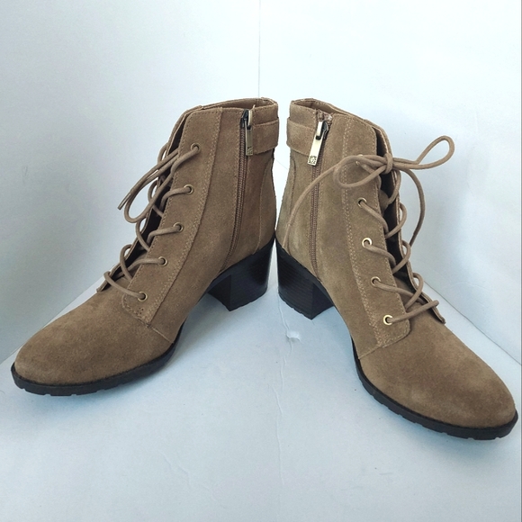 NWOB Anne Klein Women's Kalex Iflex Lace Up Front w/ Side Zipper Sze 7.5M - Picture 2 of 8
